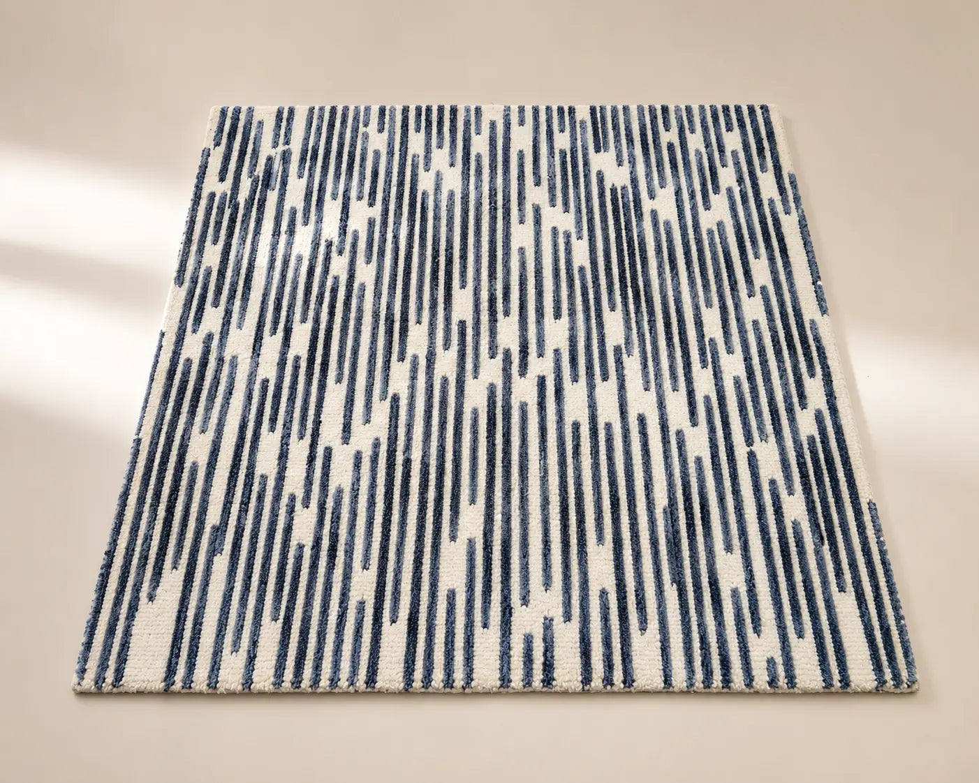 AR-016 | Linear Abstract Hand-Tufted Rug My Store