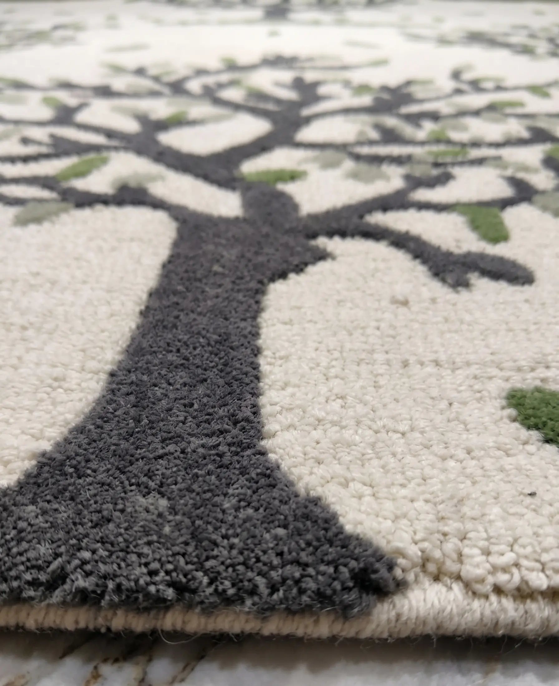 AR-009 | Tree Pattern Hand-Tufted Rug My Store