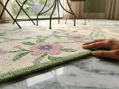 AR-012 | Floral Vine Hand-Tufted Rug My Store
