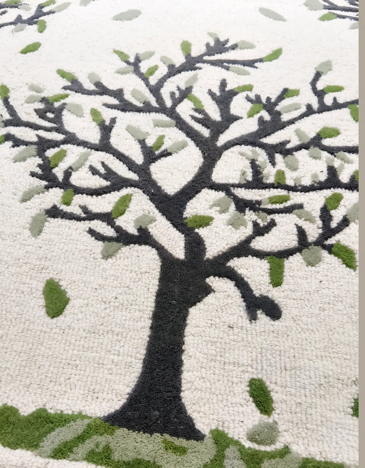 AR-009 | Tree Pattern Hand-Tufted Rug My Store