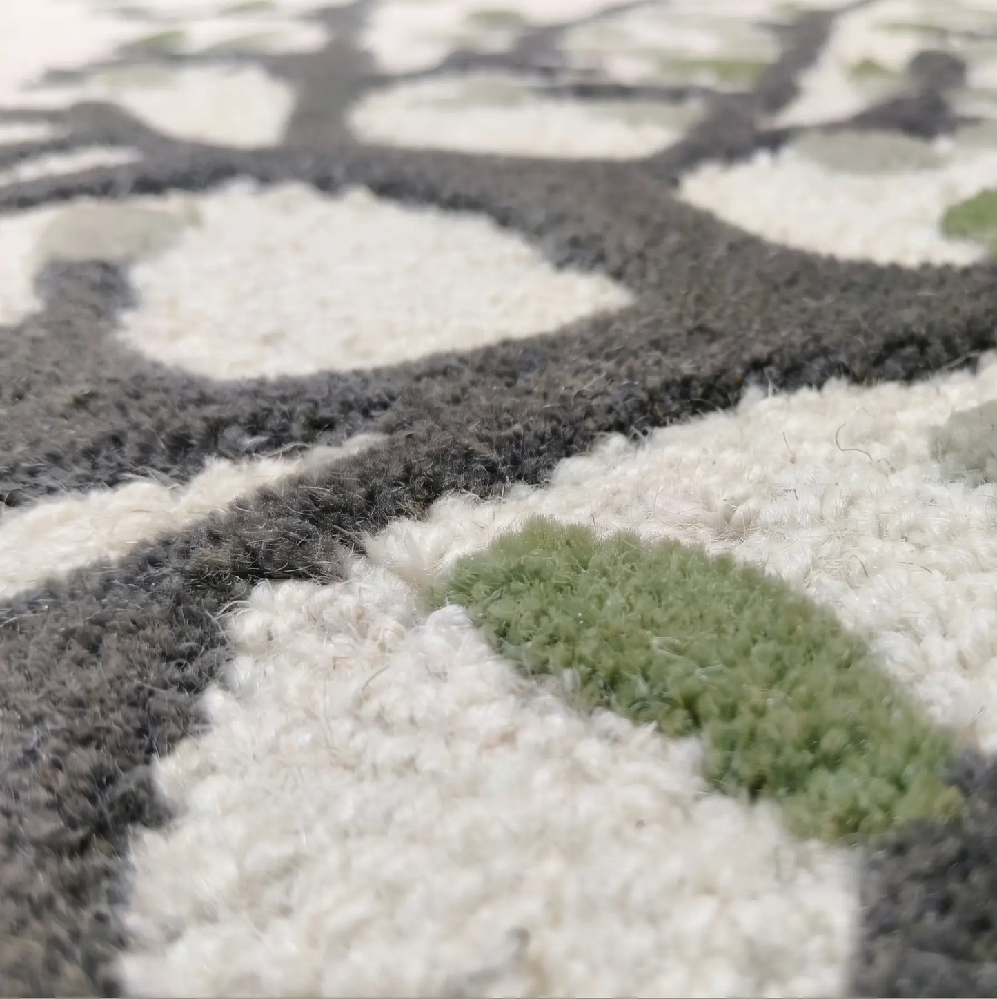 AR-009 | Tree Pattern Hand-Tufted Rug My Store