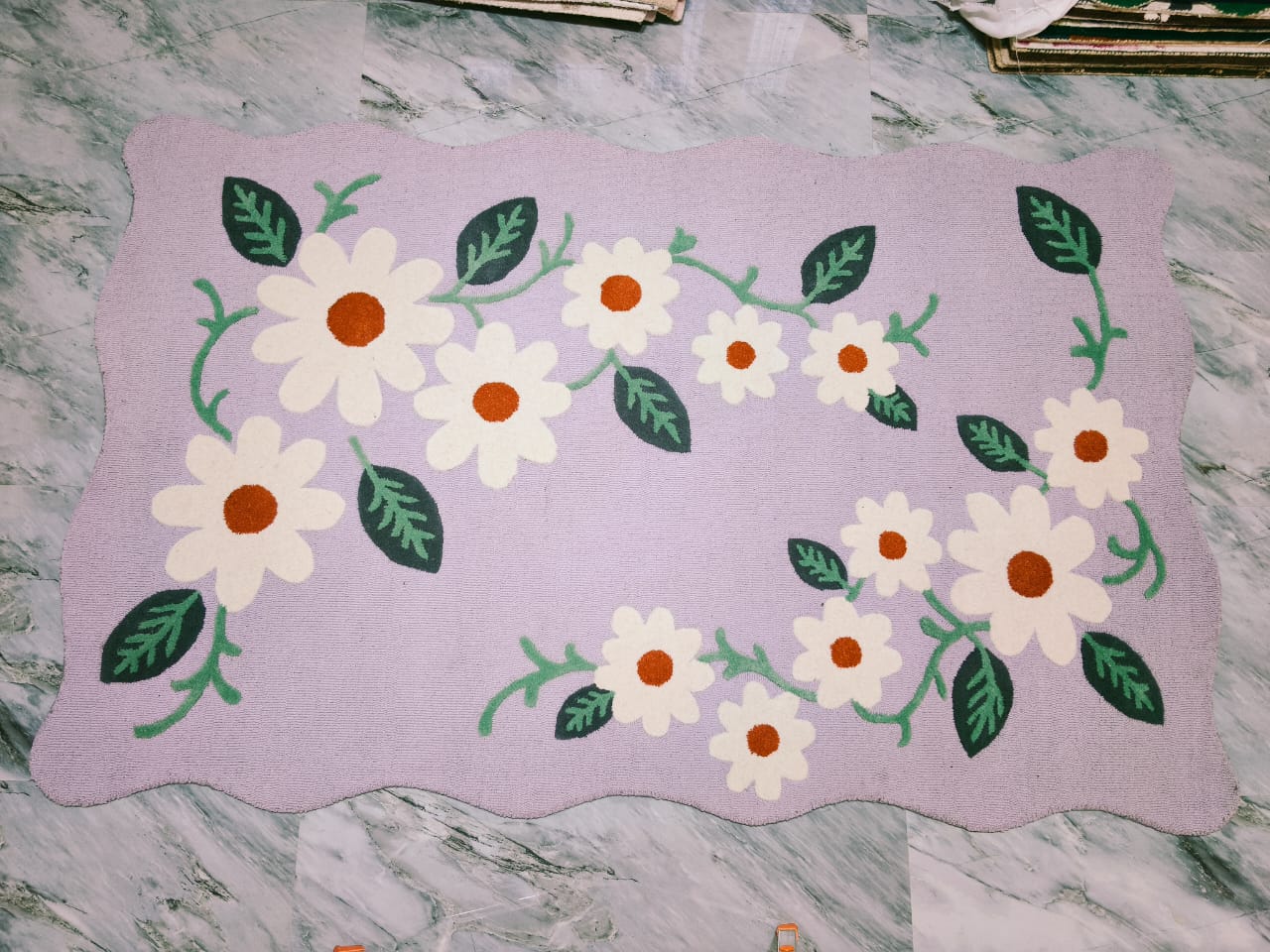 AR-015 | Daisy Floral Hand-Tufted Rug