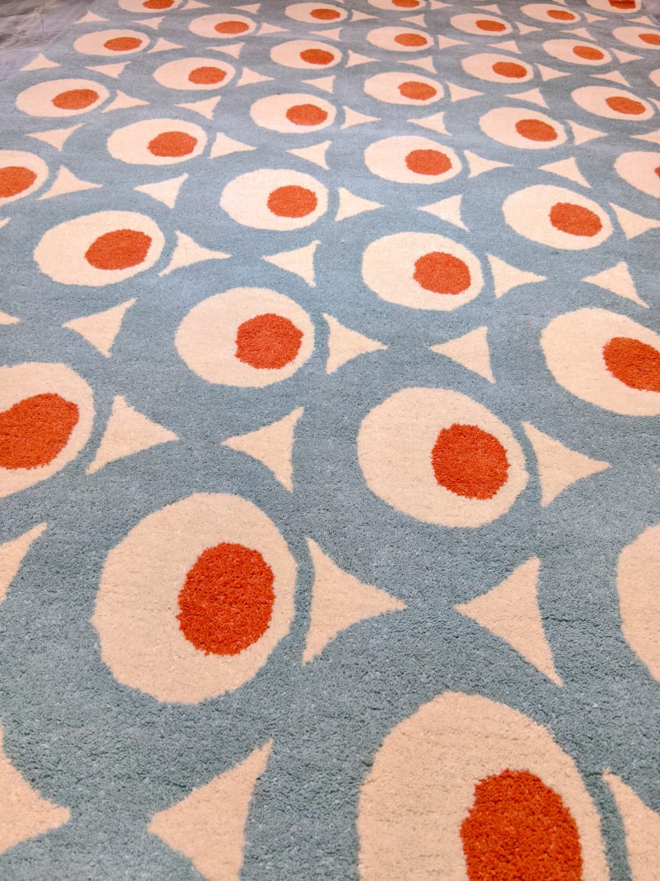 AR-013 | Modern Geometric Hand-Tufted Rug