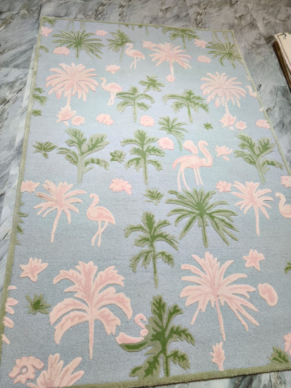 AR-008 | Floral Bird Hand-Tufted Rug