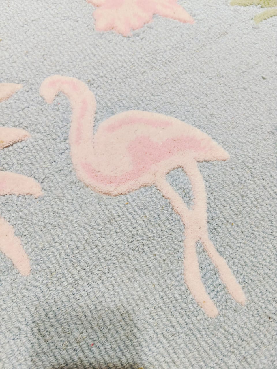 AR-008 | Floral Bird Hand-Tufted Rug