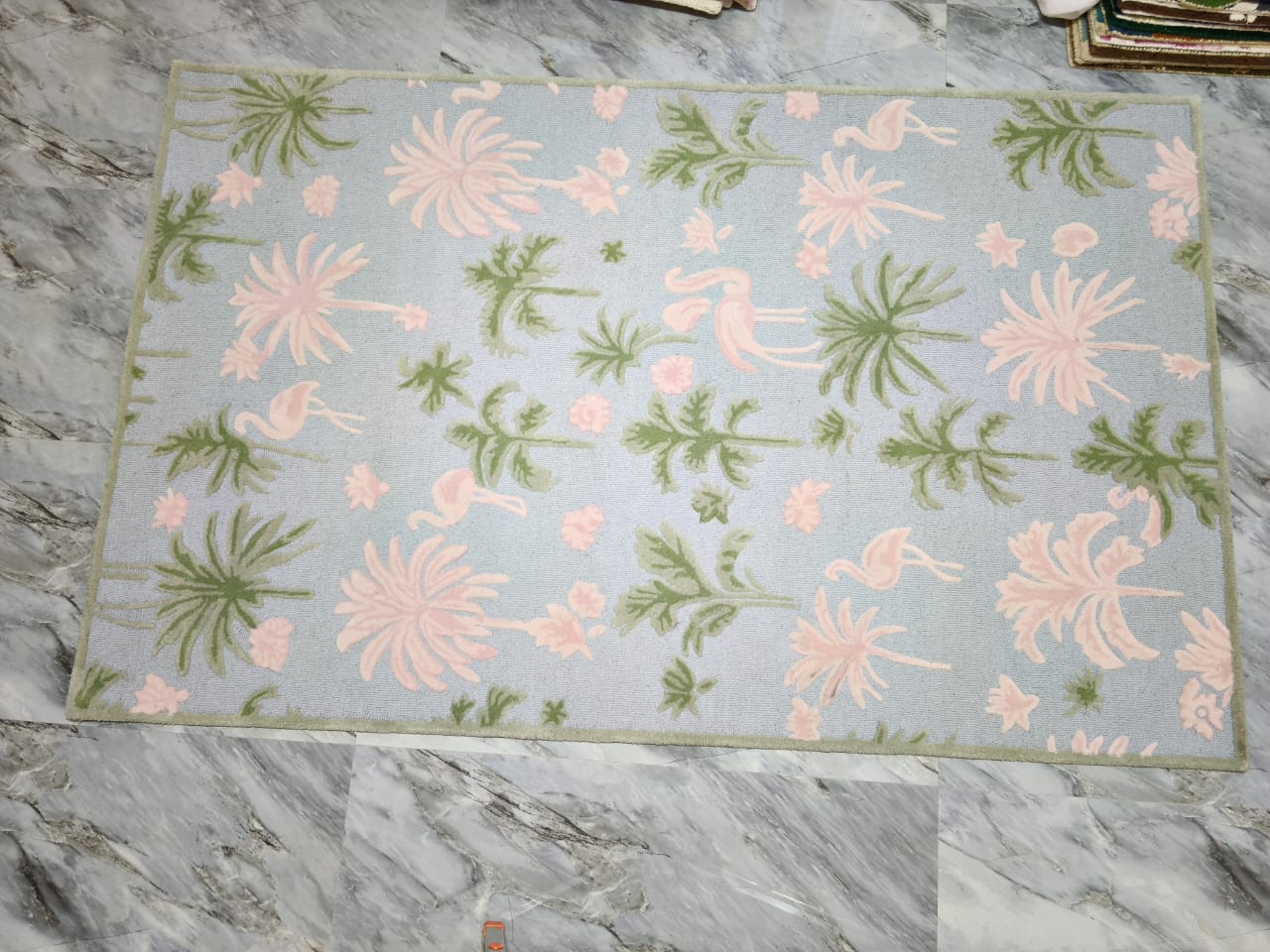 AR-008 | Floral Bird Hand-Tufted Rug