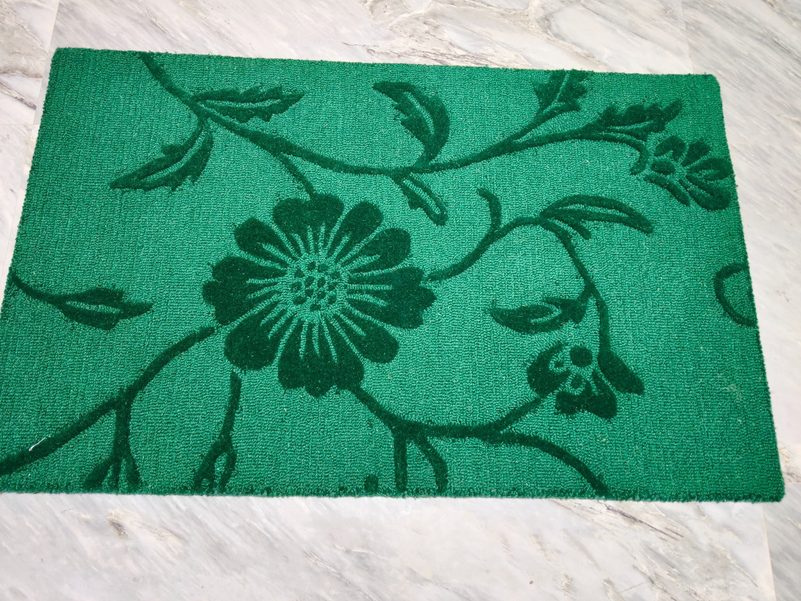 AR-018 | Embossed Floral Hand-Tufted Rug